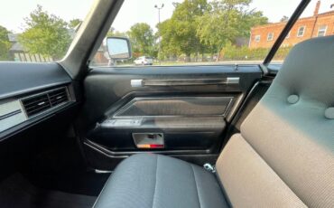 Cadillac-DeVille-1970-Sedan-22