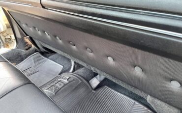 Cadillac-DeVille-1970-Sedan-25