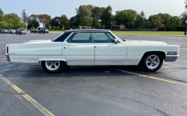 Cadillac-DeVille-1970-Sedan-6