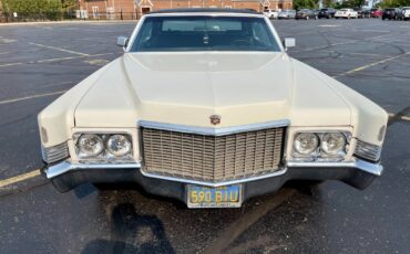 Cadillac-DeVille-1970-Sedan-9