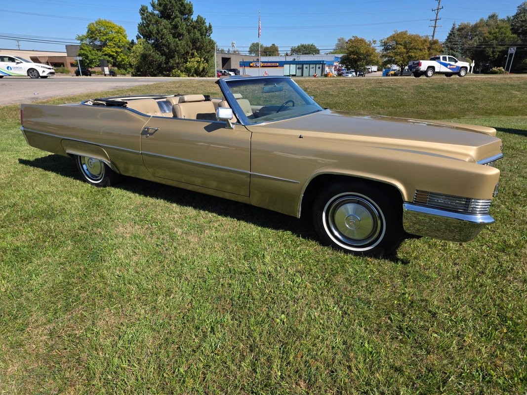 Cadillac DeVille 1970 --