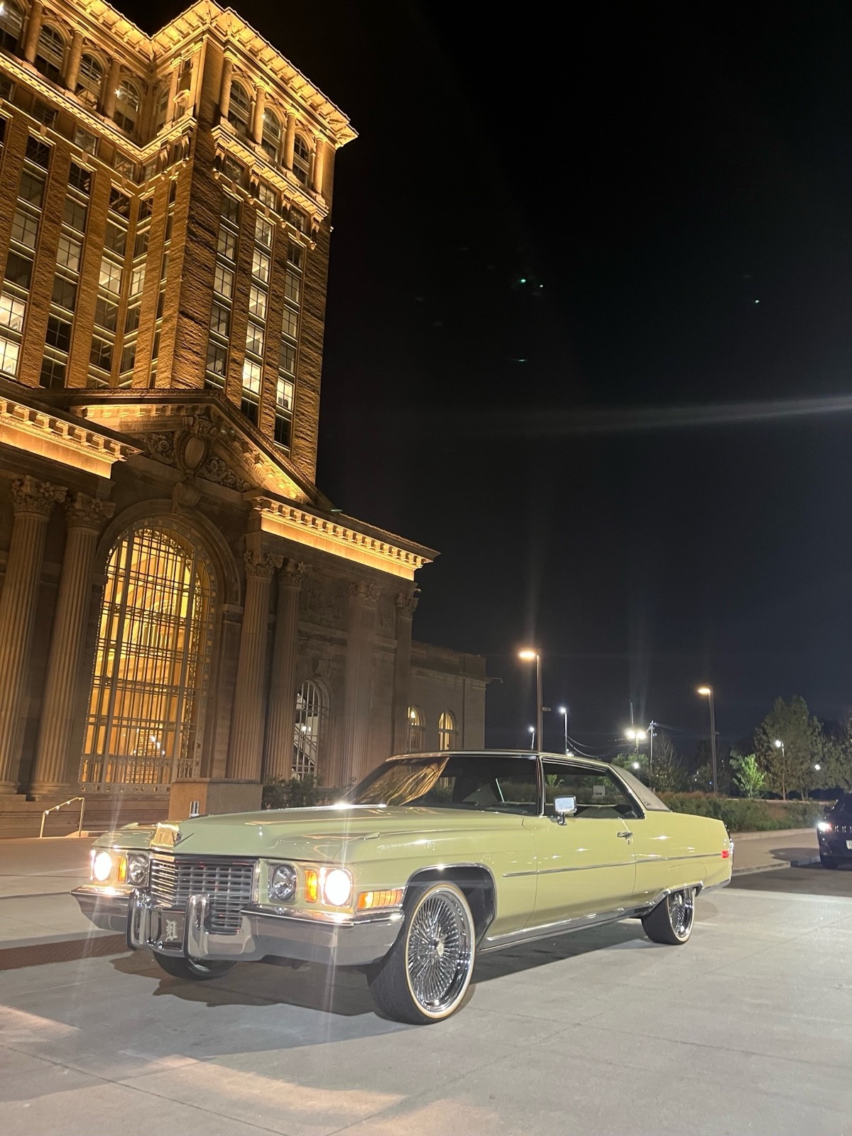 Cadillac-DeVille-1972-Coupe-12