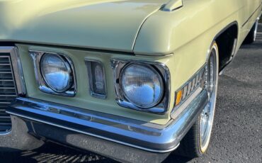 Cadillac-DeVille-1972-Coupe-2
