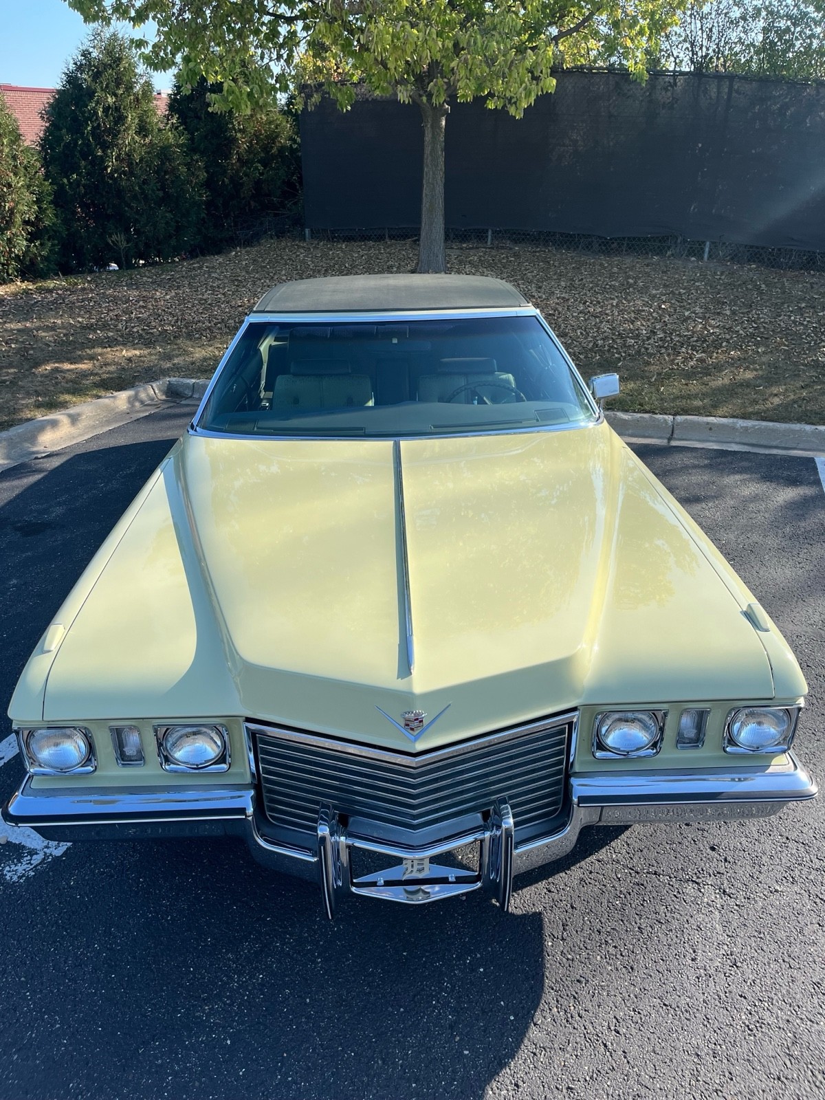 Cadillac-DeVille-1972-Coupe