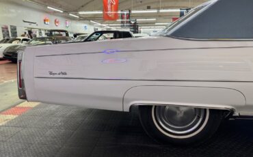Cadillac-DeVille-1975-26