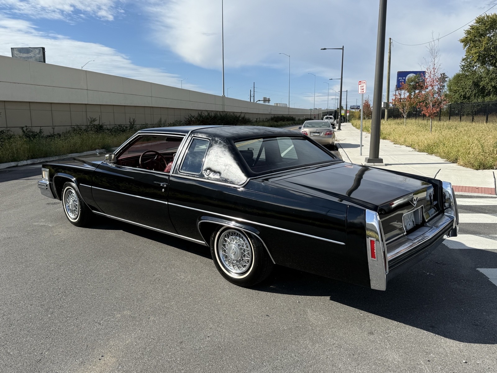 Cadillac-DeVille-1979-1