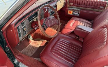 Cadillac-DeVille-1979-11