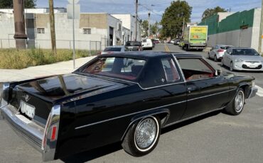 Cadillac-DeVille-1979-6