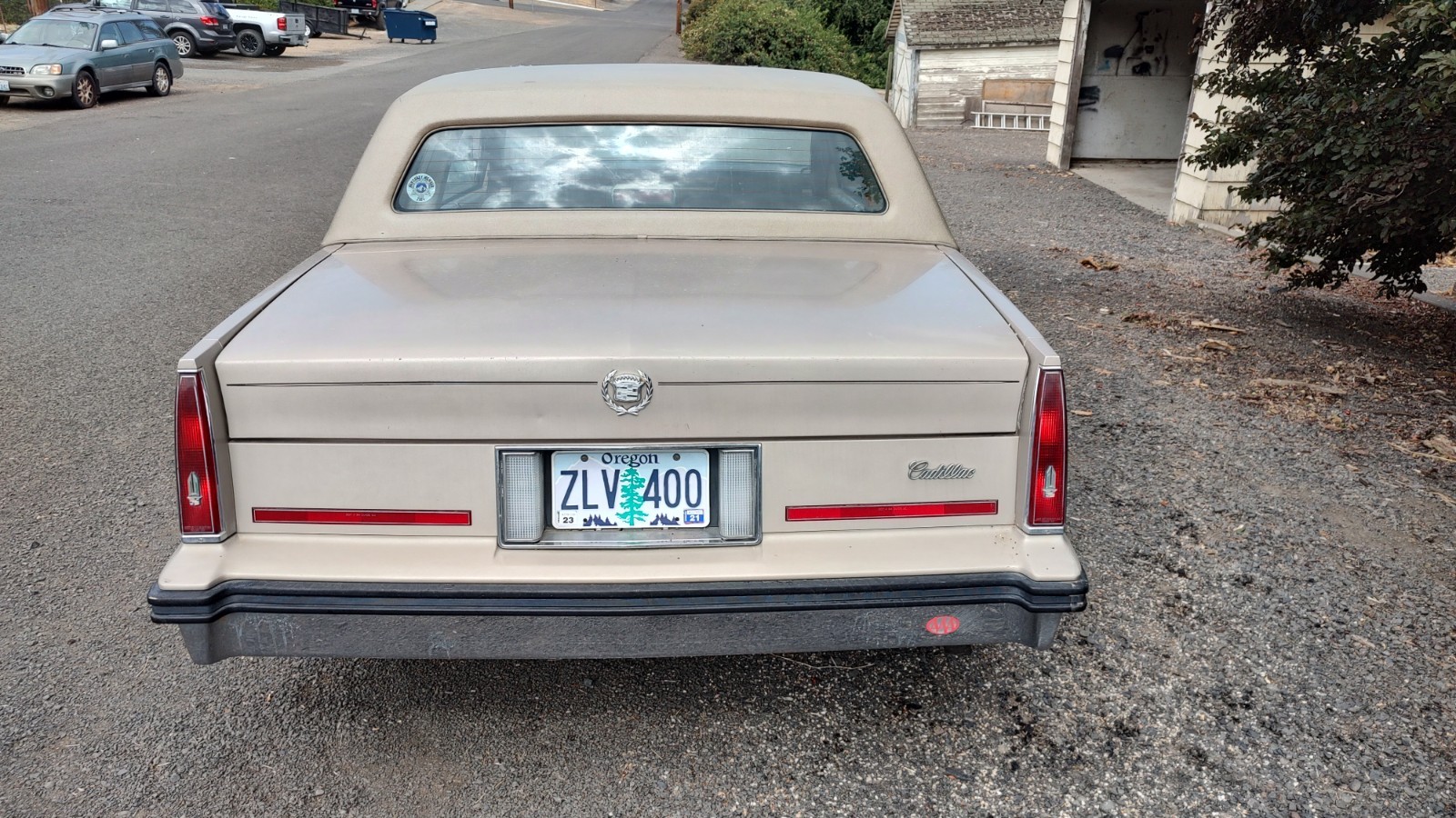 Cadillac-DeVille-1985-2-Door-Coupe-1