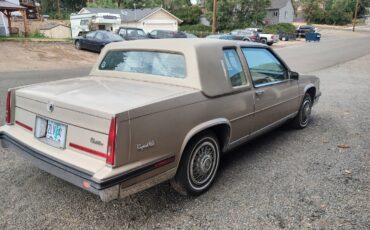 Cadillac-DeVille-1985-2-Door-Coupe-2