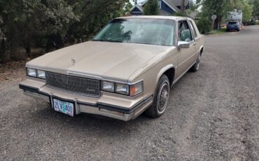 Cadillac-DeVille-1985-2-Door-Coupe