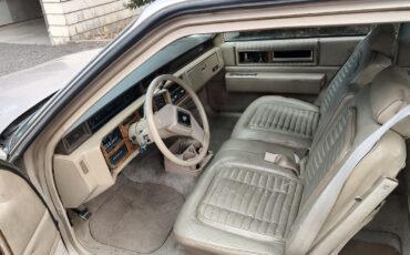 Cadillac-DeVille-1985-2-Door-Coupe-5
