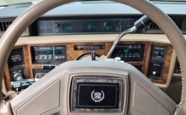 Cadillac-DeVille-1985-2-Door-Coupe-9