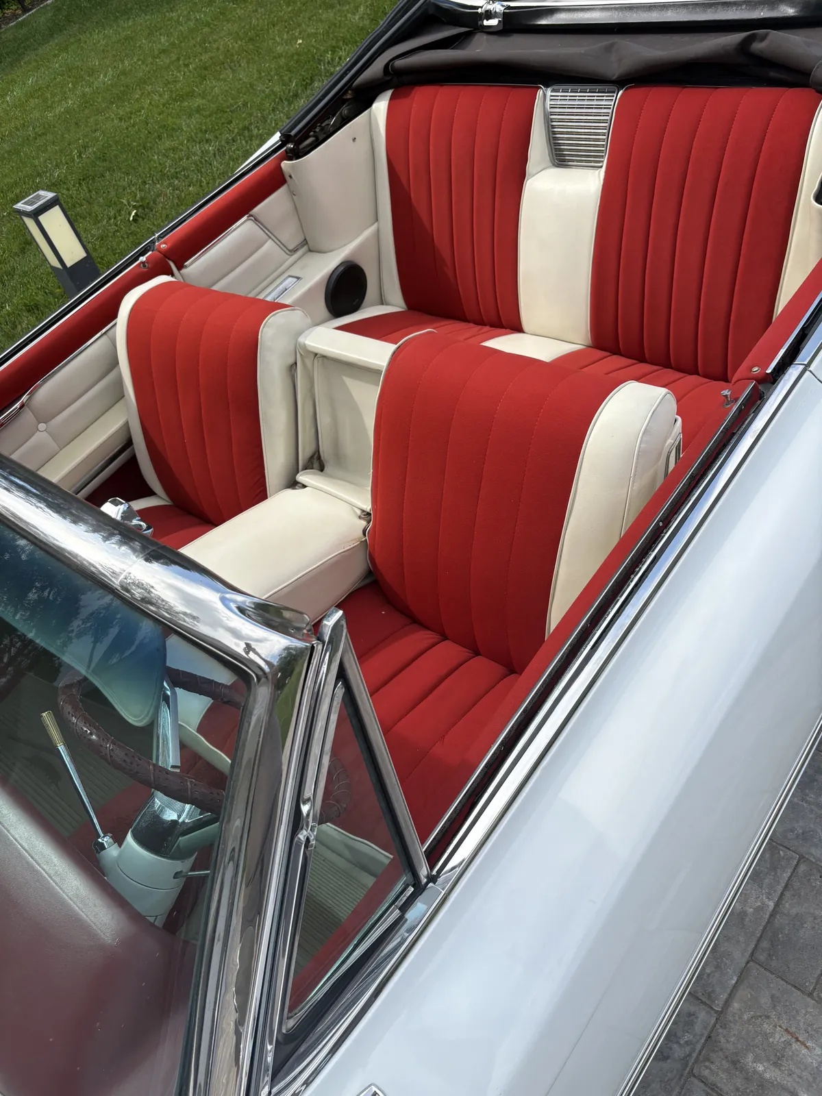 Cadillac-Deville-1963-White-Red-And-White