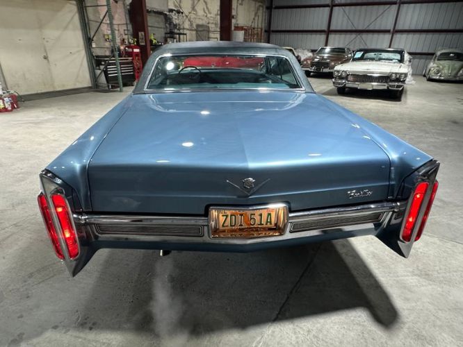 Cadillac-Deville-1966-Blue-11