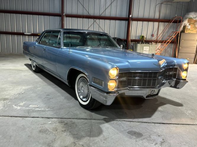 Cadillac-Deville-1966-Blue-15