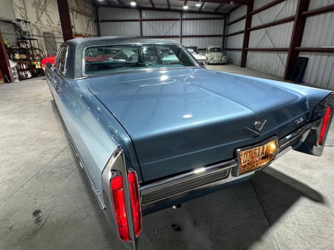 Cadillac-Deville-1966-Blue-5