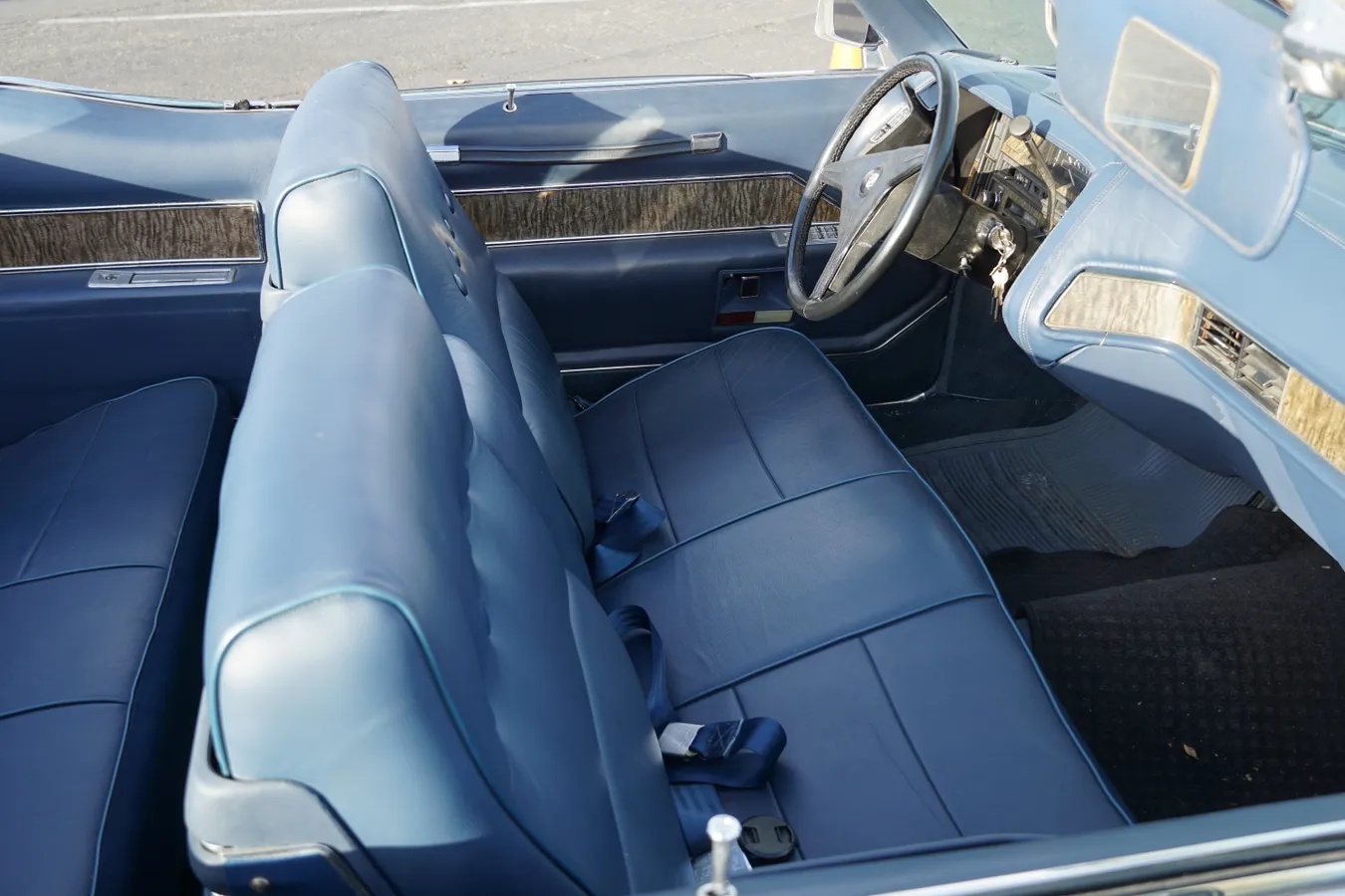 Cadillac-Deville-1970-Diplomat-Blue-Blue-18