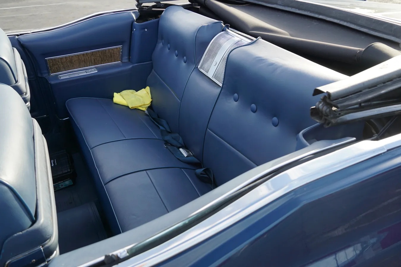 Cadillac-Deville-1970-Diplomat-Blue-Blue-19