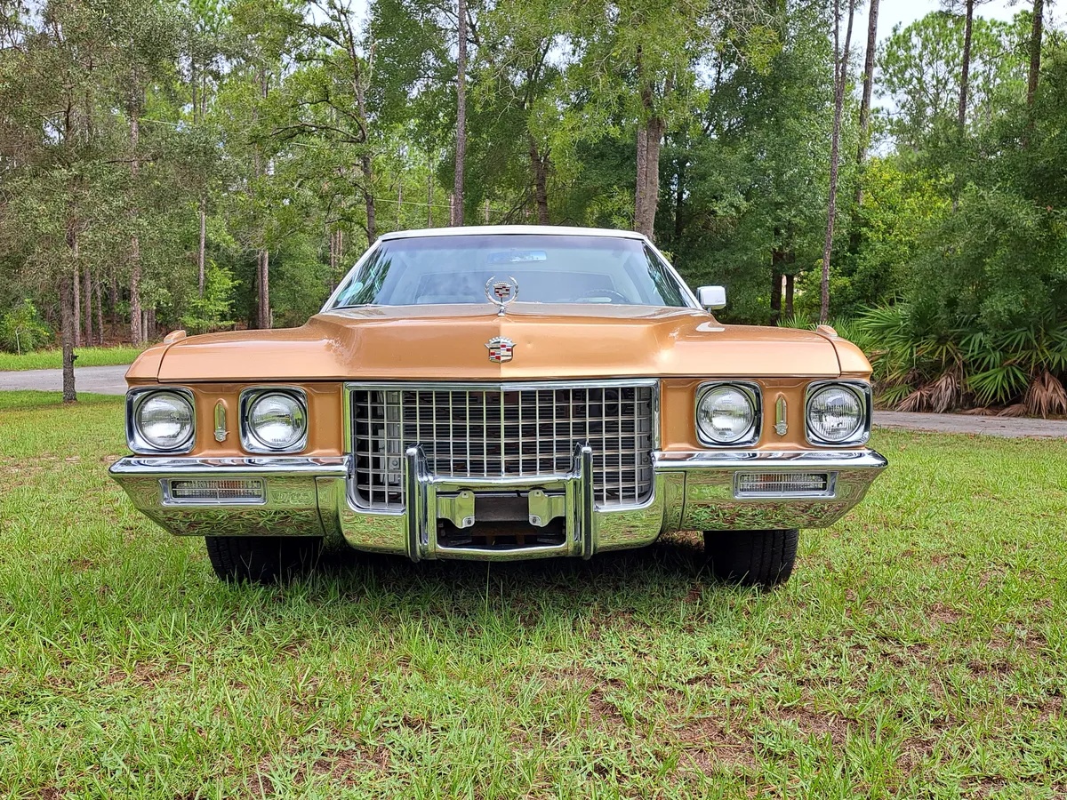 Cadillac-Deville-1971-Duchess-Gold-White-10