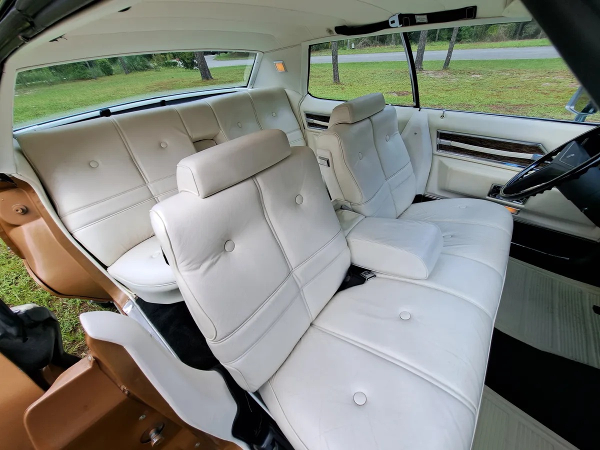 Cadillac-Deville-1971-Duchess-Gold-White-17