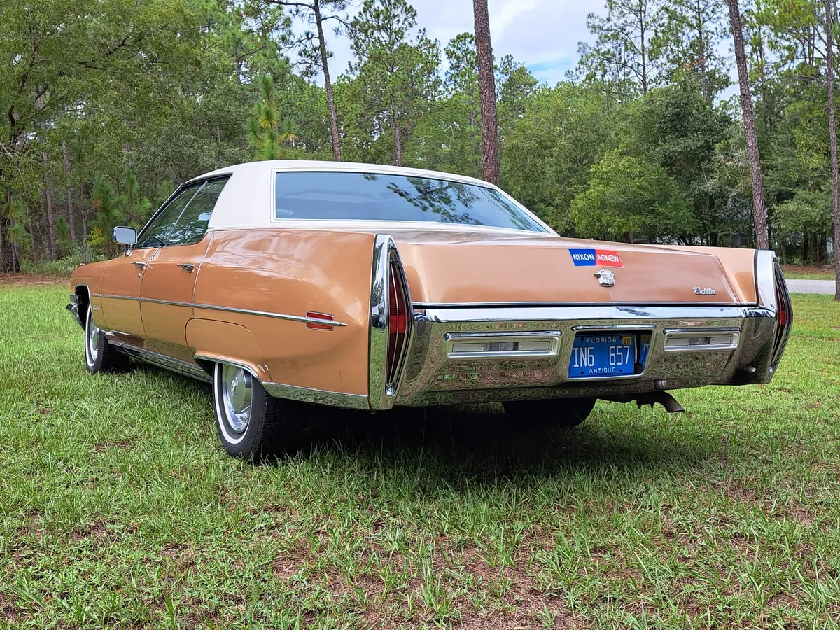 Cadillac-Deville-1971-Duchess-Gold-White-19