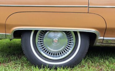 Cadillac-Deville-1971-Duchess-Gold-White-2