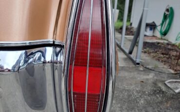 Cadillac-Deville-1971-Duchess-Gold-White-6