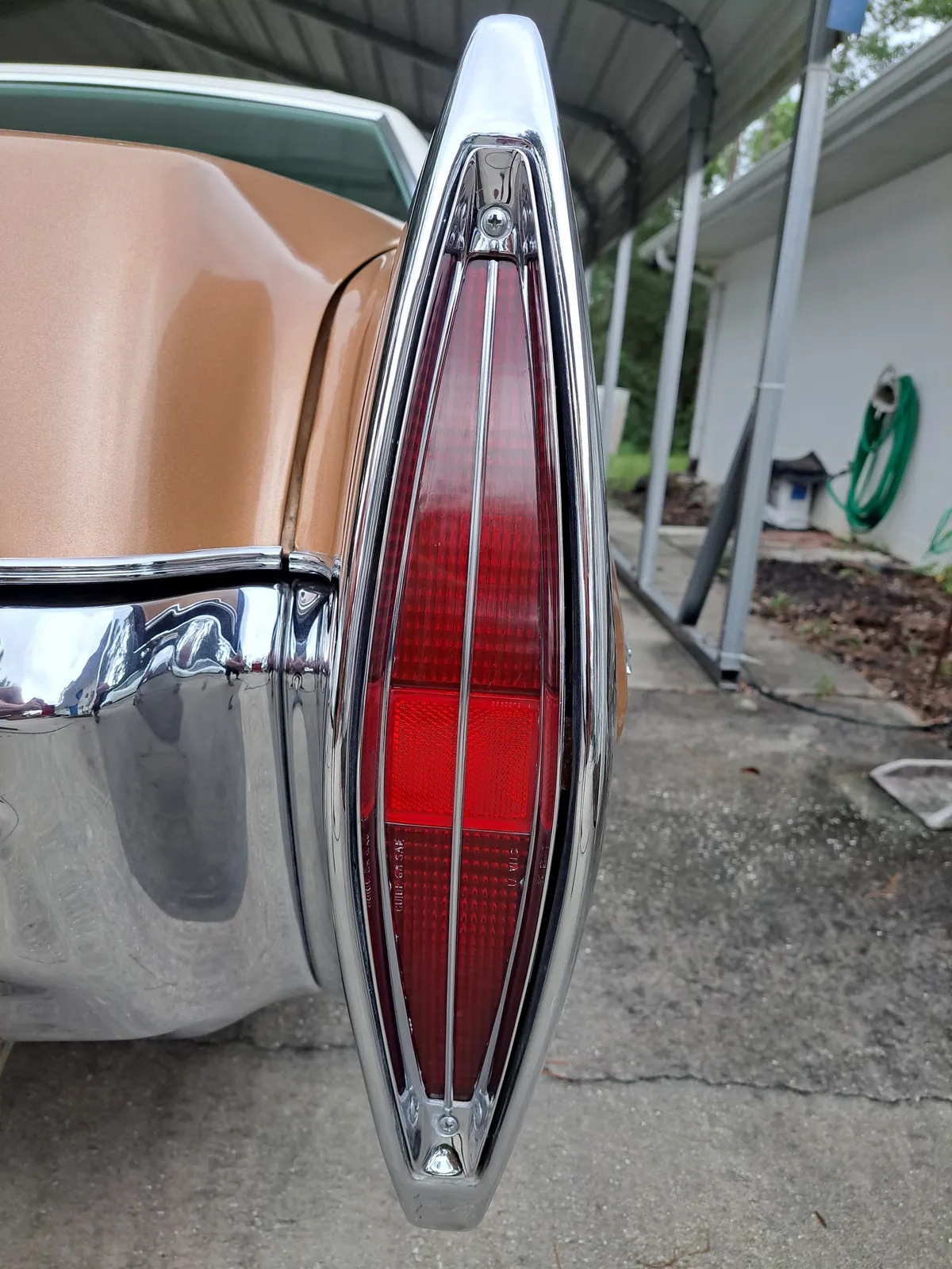 Cadillac-Deville-1971-Duchess-Gold-White-6