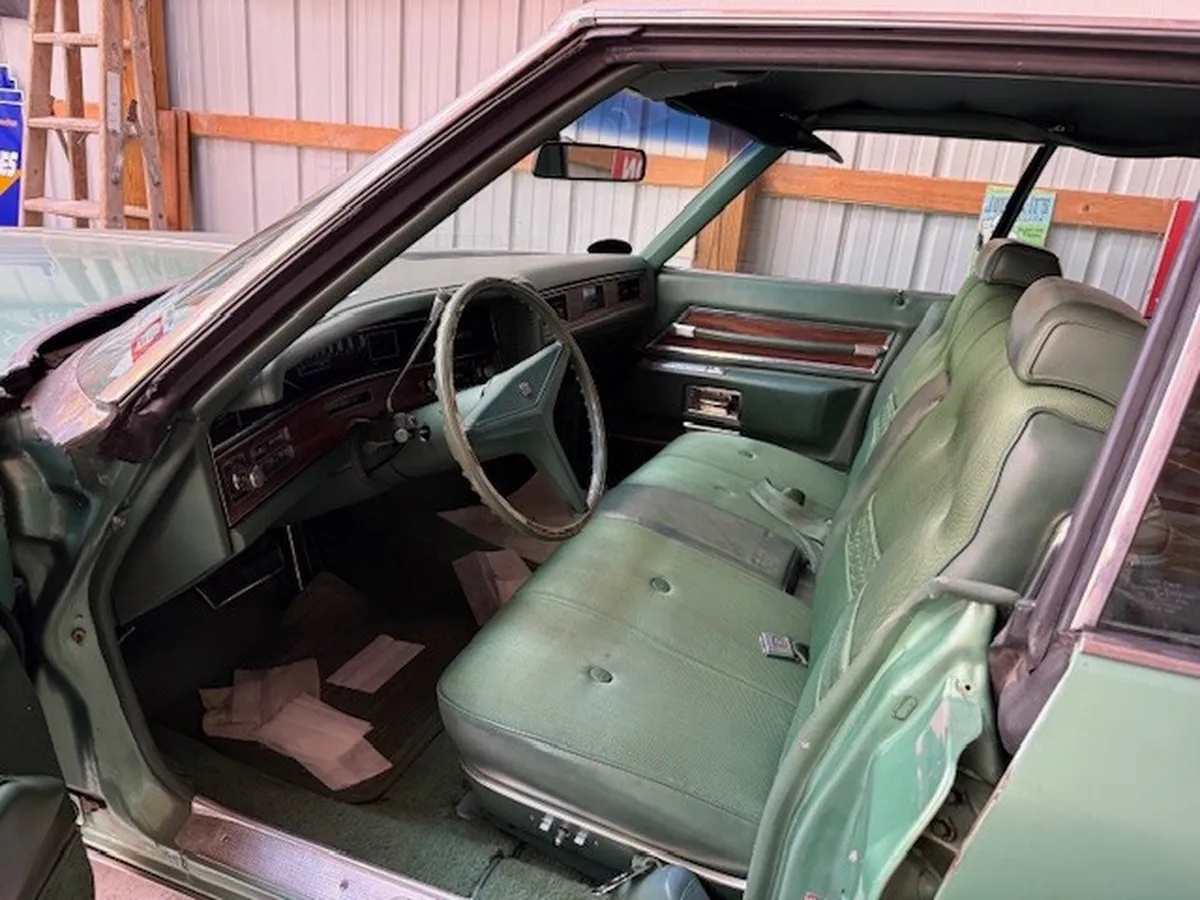 Cadillac-Deville-1972-Green-Green-3