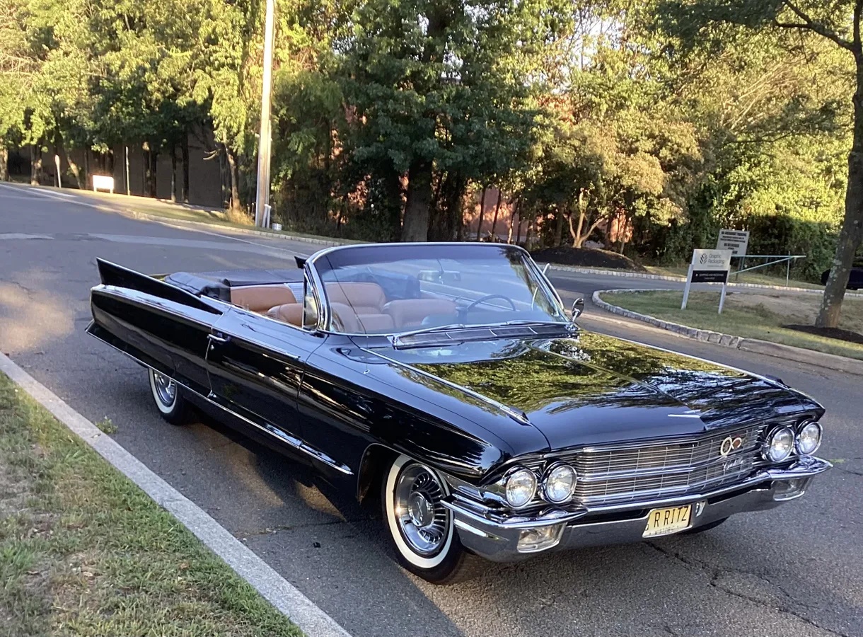 Cadillac-Eldorado-1962-Black-Saddle-Tan-17