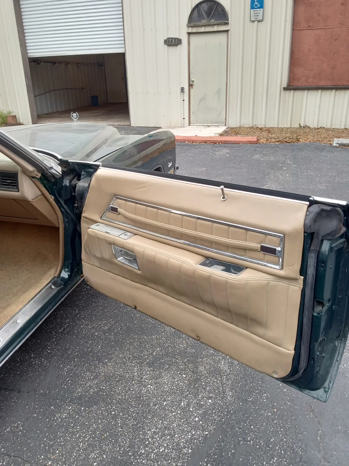 Cadillac-Eldorado-1972-Dark-Green-Tan-7