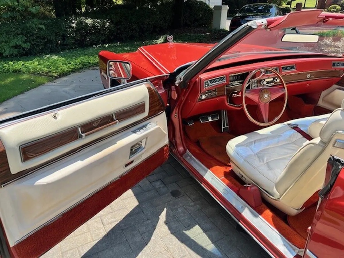 Cadillac-Eldorado-1976-11