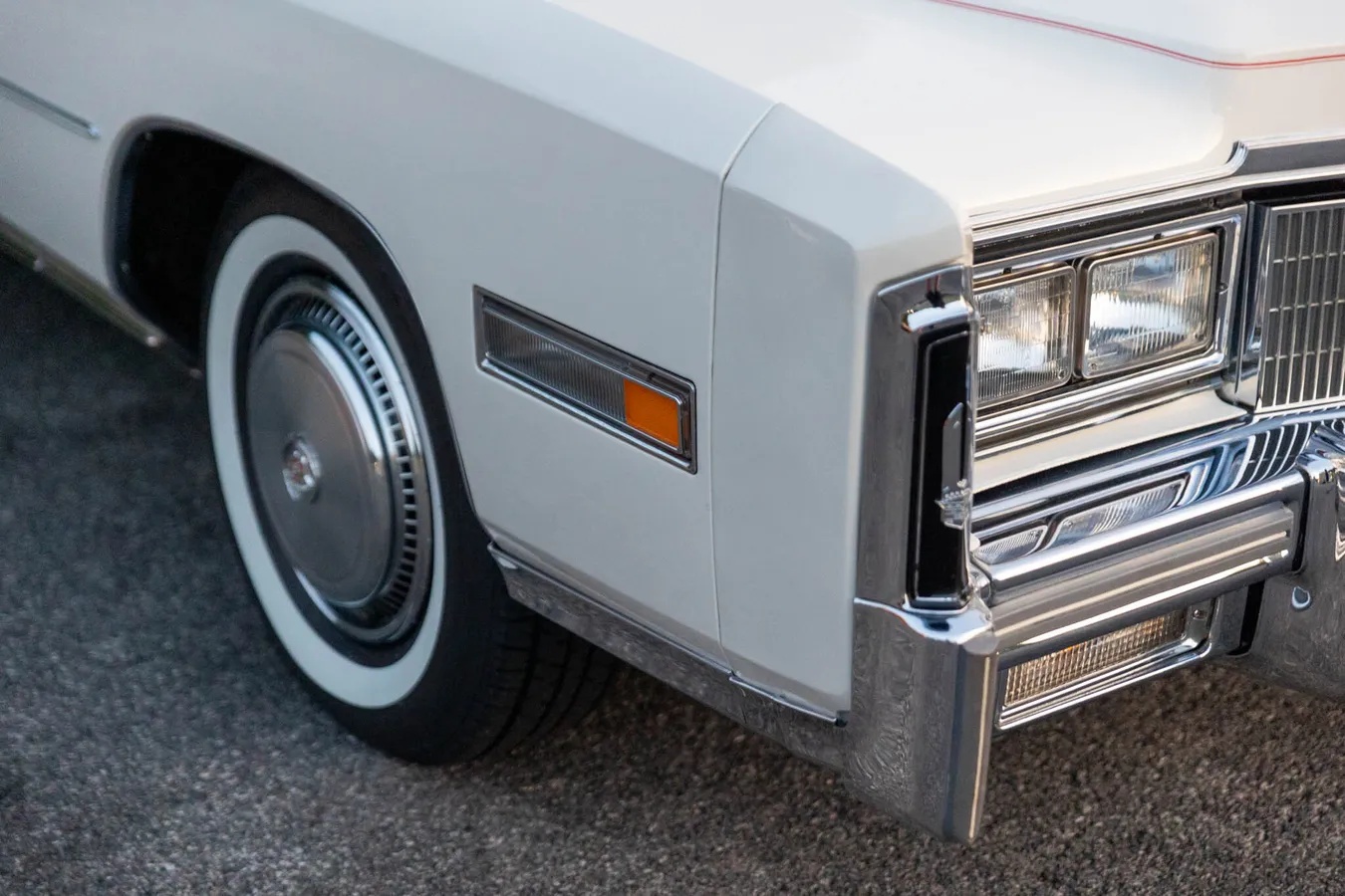 Cadillac-Eldorado-1977-Cotillon-White-White-14