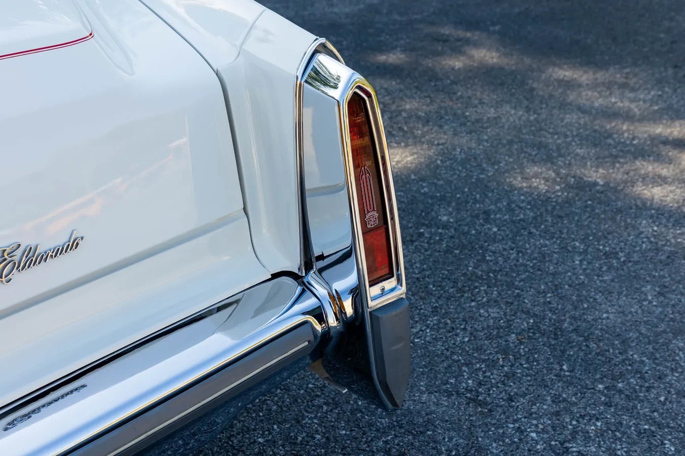 Cadillac-Eldorado-1977-Cotillon-White-White-16