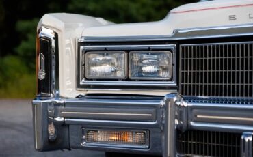 Cadillac-Eldorado-1977-Cotillon-White-White-19