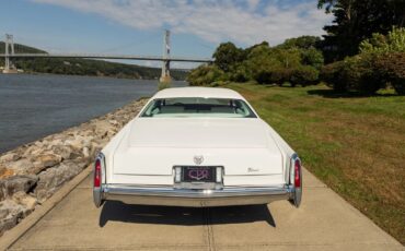 Cadillac-Eldorado-1977-Cotillon-White-White-3