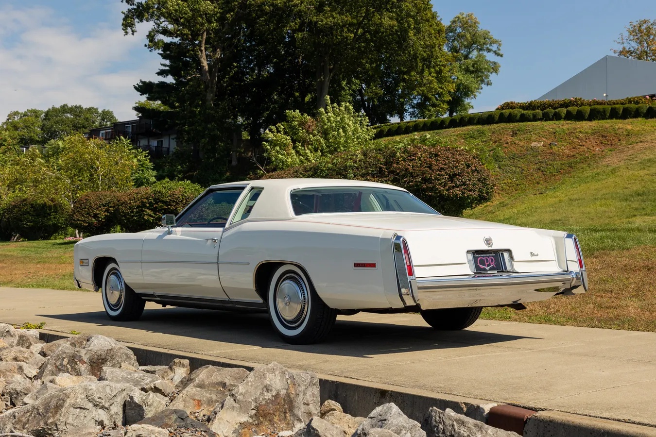 Cadillac-Eldorado-1977-Cotillon-White-White-7