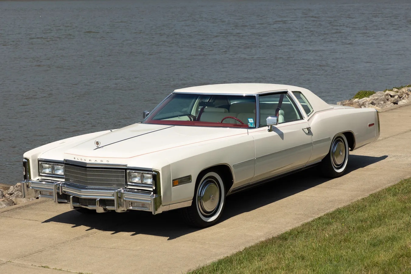 Cadillac-Eldorado-1977-Cotillon-White-White-9