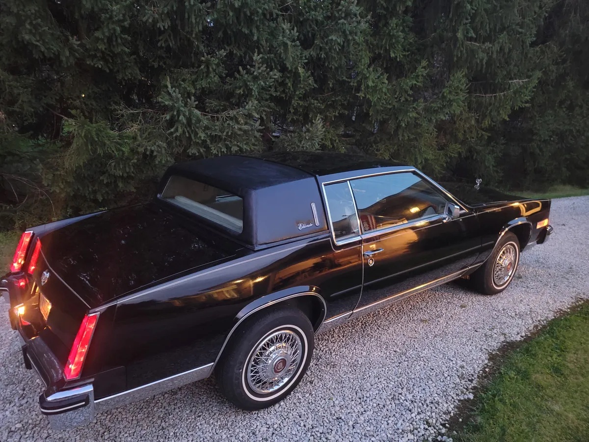 Cadillac-Eldorado-1984-Black-Gray-2