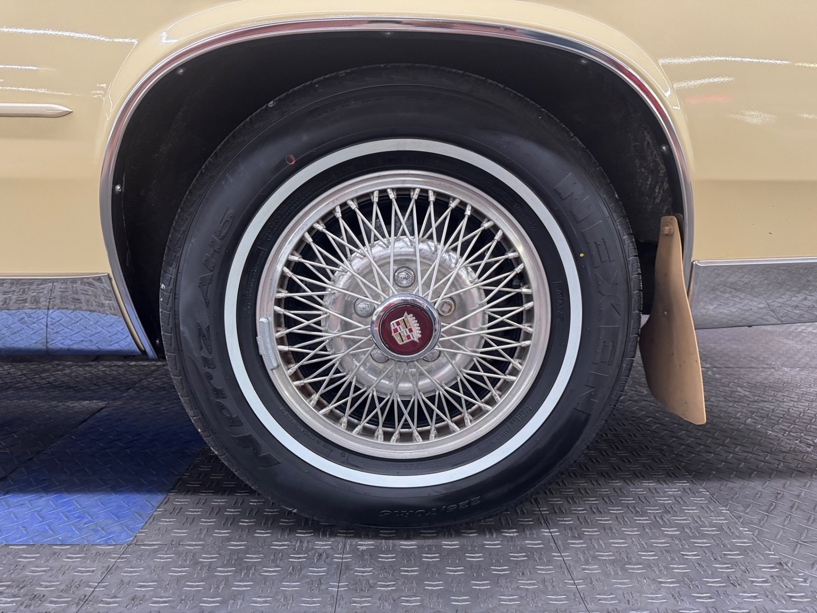 Cadillac-Eldorado-1985-Coupe-23