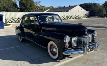 Cadillac-Fleetwood-1941-Black-Gray