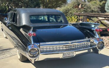 Cadillac-Fleetwood-1959-Sedan-3