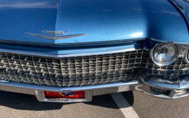 Cadillac-Fleetwood-1960-Sedan-3