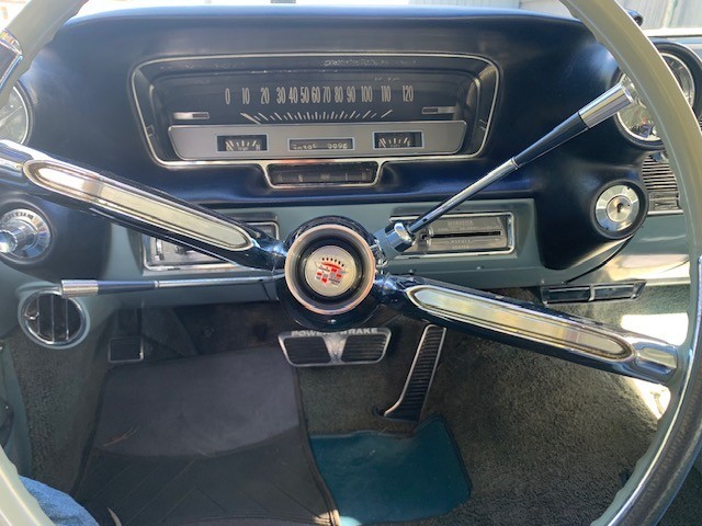 Cadillac-Fleetwood-1960-Sedan-9