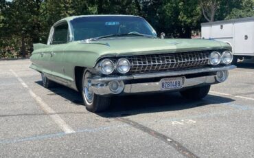 Cadillac-Fleetwood-1961-2