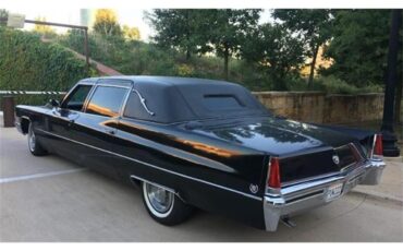 Cadillac-Fleetwood-1969-Black-Black-15