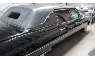 Cadillac-Fleetwood-1969-Black-Black-3