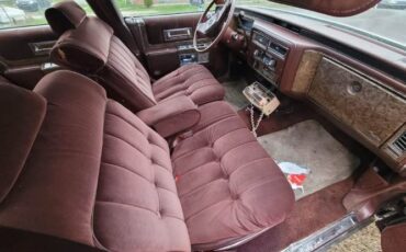 Cadillac-Fleetwood-1979-Brown-Brown-1