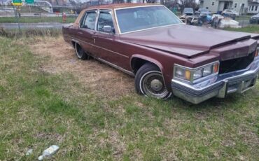 Cadillac-Fleetwood-1979-Brown-Brown-4